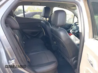 2019 Chevrolet Trax LT with VIN KL7CJPSB9KB810930, listed as a IAAI auction lot 42030573 with 59,259 mi miles. Bid and sale history available at carsss.com. Image 8.