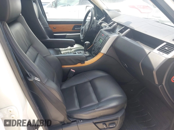 2008 Land Rover Range Rover Sport SC with VIN SALSH23408A186987, listed as a IAAI auction lot 42390761 with Not provided miles and . Bid and sale history available at DreamBid. Image 5.