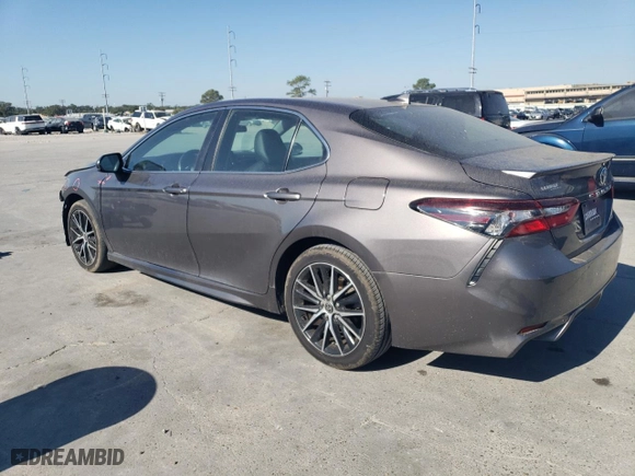 2021 Toyota Camry SE Nightshade with VIN 4T1G11AKXMU586668, listed as a Copart auction lot 77672504 with 57,424 mi miles and Salvage Title. Bid and sale history available at carsss.com. Image 2.