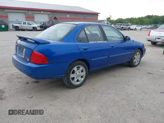 2006 Nissan Sentra S z VIN 3N1CB51D06L464667, wystawiony jako IAAI lot #42488800 z przebiegiem 158 322 mil mil oraz . Historia ofert i sprzedaży dostępna na DreamBid. Obrazek 4.