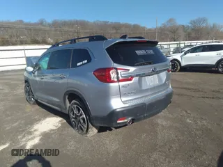 2023 Subaru Ascent Limited z VIN 4S4WMAUD3P3418901, wystawiony jako IAAI lot #41812684 z przebiegiem 29 645 mil mil oraz . Historia ofert i sprzedaży dostępna na DreamBid. Obrazek 3.