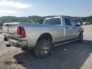2015 Ram 2500 Tradesman z VIN 3C6UR5HLXFG655913, wystawiony jako Copart lot #63275035 z przebiegiem 159 508 mil mil oraz Szkoda całkowita • Salvage title. Historia ofert i sprzedaży dostępna na DreamBid. Obrazek 3.