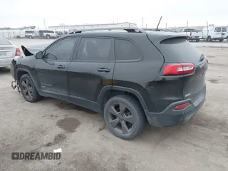 2017 Jeep Cherokee Latitude с VIN 1C4PJLCB5HW535750, выставлен на аукционе IAAI как лот 41296212 с пробегом 174 204 миль миль и . История ставок и продаж доступна на DreamBid. Изображение 3.
