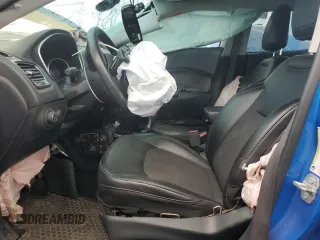 2020 Jeep Compass Latitude z VIN 3C4NJCBB4LT102329, wystawiony jako Copart lot #57476875 z przebiegiem Nie podano mil oraz Szkoda całkowita • Salvage title. Historia ofert i sprzedaży dostępna na DreamBid. Obrazek 7.