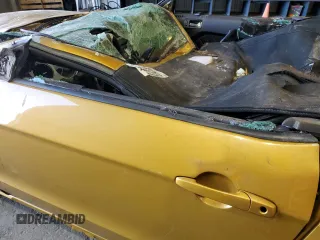 2010 Ford Mustang GT z VIN 1ZVBP8FH3A5120523, wystawiony jako Copart lot #49859765 z przebiegiem Nie podano mil oraz Szkoda całkowita • Salvage title. Historia ofert i sprzedaży dostępna na DreamBid. Obrazek 7.
