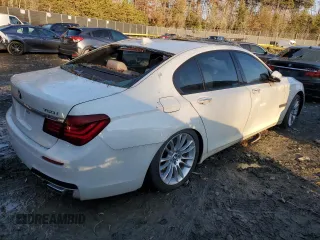 2013 BMW 7 Series 750i with VIN WBAYA8C50DC996469, listed as a Copart auction lot 41450395 with 17,504 mi miles and Non repairable. Bid and sale history available at DreamBid. Image 3.