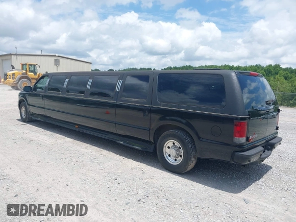 2005 Ford Excursion с VIN 1F1NU40S45EA15820, выставлен на аукционе IAAI как лот 42470100 с пробегом 124 004 миль миль и . История ставок и продаж доступна на DreamBid. Изображение 3.