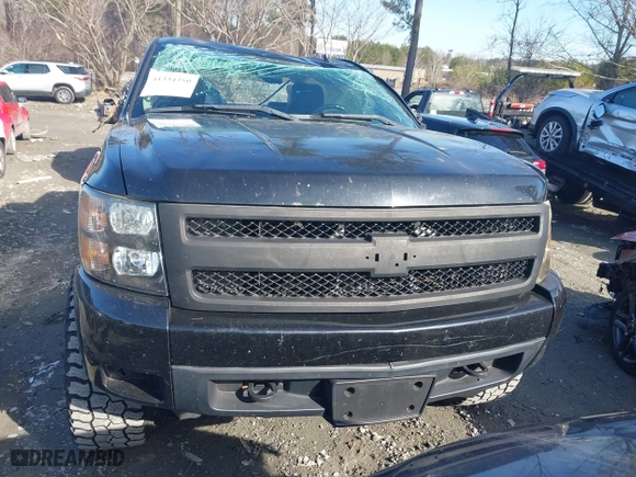 2008 Chevrolet Silverado 1500 LT w/1LT with VIN 2GCEK133881327399, listed as a IAAI auction lot 41334350 with 241,231 mi miles. Bid and sale history available at carsss.com. Image 12.