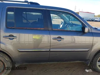 2015 Honda Pilot EX-L with VIN 5FNYF4H59FB060023, listed as a IAAI auction lot 41327793 with 197,981 mi miles and . Bid and sale history available at carsss.com. Image 12.