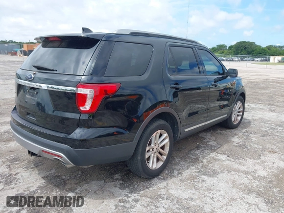 2016 Ford Explorer XLT with VIN 1FM5K7D82GGA56690, listed as a IAAI auction lot 42243511 with 136,756 mi miles and . Bid and sale history available at DreamBid. Image 4.
