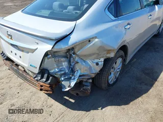 2014 Nissan Altima 2.5 S with VIN 1N4AL3AP0EC281303, listed as a IAAI auction lot 41995362 with 92,473 mi miles. Bid and sale history available at carsss.com. Image 17.