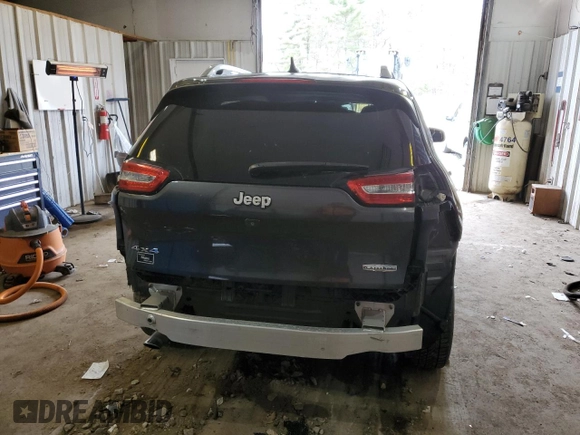 2015 Jeep Cherokee Latitude z VIN 1C4PJMCB1FW630468, wystawiony jako Copart lot #53066305 z przebiegiem 103 260 mil mil oraz Szkoda całkowita • Salvage title. Historia ofert i sprzedaży dostępna na DreamBid. Obrazek 6.