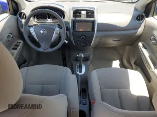 2016 Nissan Versa S z VIN 3N1CN7AP4GL829284, wystawiony jako Copart lot #56342055 z przebiegiem 111 984 mil mil oraz Szkoda całkowita • Salvage title. Historia ofert i sprzedaży dostępna na DreamBid. Obrazek 8.