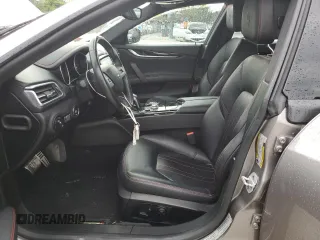 2019 Maserati Ghibli z VIN ZAM57XSA2K1328545, wystawiony jako Copart lot #56291895 z przebiegiem 53 625 mil mil oraz Tytuł czysty. Historia ofert i sprzedaży dostępna na DreamBid. Obrazek 7.