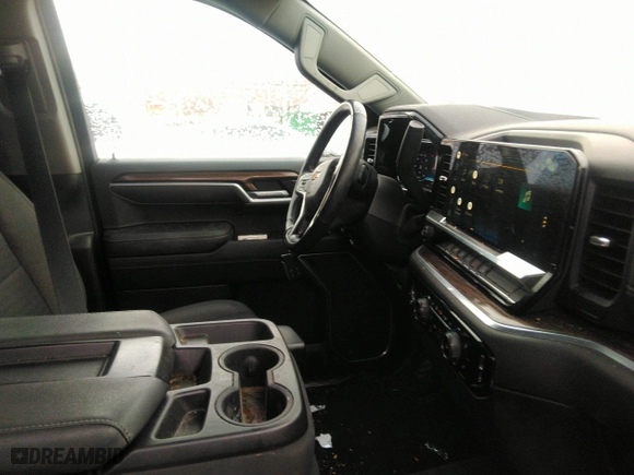 2022 Chevrolet Silverado 1500 LT with VIN 1GCPDKEKXNZ579932, listed as a IAAI auction lot 41479795 with 62,352 mi miles. Bid and sale history available at carsss.com. Image 5.