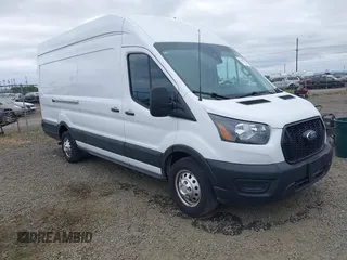 2024 Ford Transit Cargo z VIN 1FTBR3U86RKA14633, wystawiony jako IAAI lot #42500581 z przebiegiem 16 529 mil mil oraz . Historia ofert i sprzedaży dostępna na DreamBid. Obrazek 1.