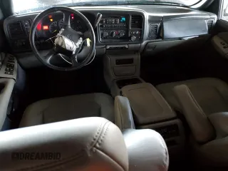 2000 Chevrolet Tahoe LS with VIN 1GNEK13T1YJ207487, listed as a Copart auction lot 85602174 with 209,441 mi miles and Salvage title. Bid and sale history available at DreamBid. Image 8.