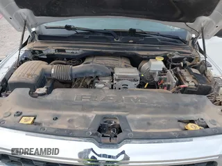 2022 Ram 1500 Big Horn z VIN 1C6SRFMT8NN313403, wystawiony jako IAAI lot #42334732 z przebiegiem 96 588 mil mil oraz . Historia ofert i sprzedaży dostępna na DreamBid. Obrazek 10.