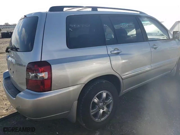 2004 Toyota Highlander with VIN JTEDP21A640035255, listed as a Copart auction lot 47990935 with 157,546 mi miles and Salvage Title. Bid and sale history available at carsss.com. Image 12.