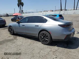 2024 BMW 7 Series 760i xDrive z VIN WBA33EJ00RCR34183, wystawiony jako Copart lot #66209694 z przebiegiem 4 634 mil mil oraz Szkoda całkowita • Salvage title. Historia ofert i sprzedaży dostępna na DreamBid. Obrazek 2.
