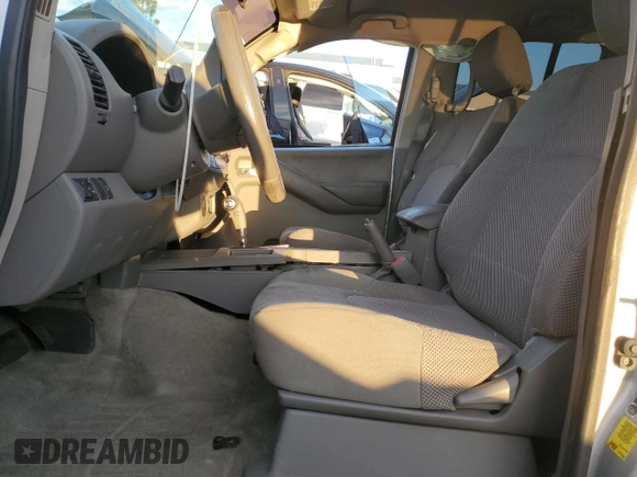 2014 Nissan Frontier SV with VIN 1N6AD0ER2EN732685, listed as a Copart auction lot 42761155 with 174,009 mi miles and Salvage Title. Bid and sale history available at DreamBid. Image 7.