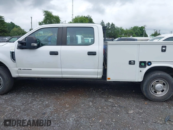 2019 Ford F-350 Platinum with VIN 1FT7W3BTXKEG58288, listed as a IAAI auction lot 42630082 with 161,637 mi miles and . Bid and sale history available at DreamBid. Image 14.