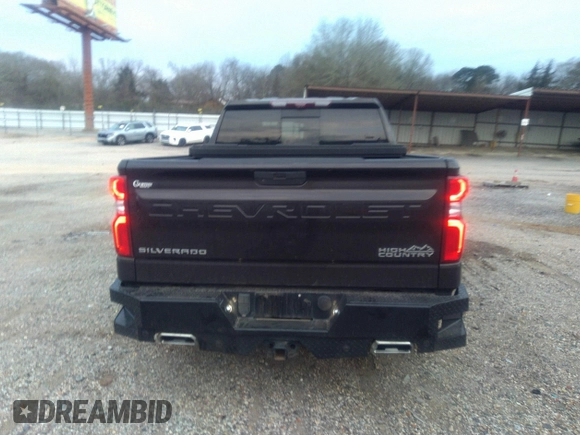 2020 Chevrolet Silverado 1500 High Country with VIN 3GCUYHET8LG273151, listed as a IAAI auction lot 41358870 with 121,265 mi miles. Bid and sale history available at carsss.com. Image 16.