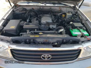 2002 Toyota Land Cruiser with VIN JTEHT05J322017079, listed as a Copart auction lot 49710085 with 0 mi miles and Clean Title. Bid and sale history available at carsss.com. Image 12.