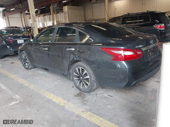 2018 Nissan Altima 2.5 SV with VIN 1N4AL3AP4JC235970, listed as a IAAI auction lot 41636924 with 78,585 mi miles. Bid and sale history available at carsss.com. Image 3.
