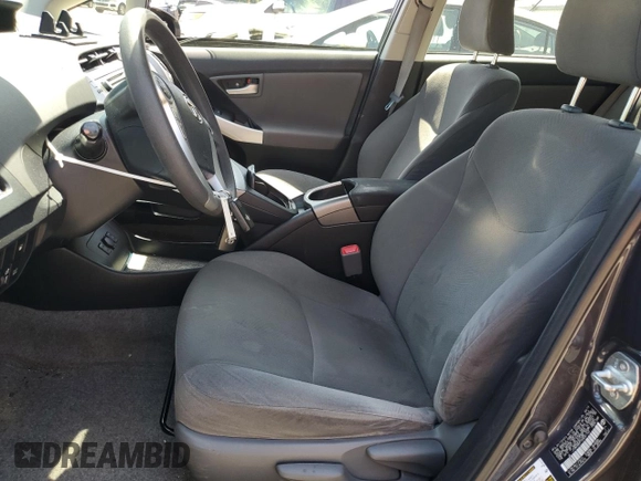 2013 Toyota Prius z VIN JTDKN3DP1D3041163, wystawiony jako Copart lot #59523955 z przebiegiem Nie podano mil oraz Szkoda całkowita • Salvage title. Historia ofert i sprzedaży dostępna na DreamBid. Obrazek 7.