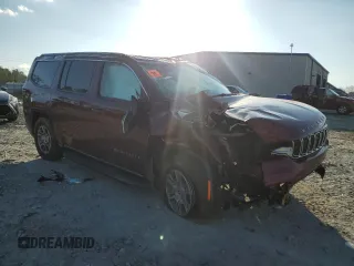 2022 Jeep Grand Wagoneer with VIN 1C4SJUAT7NS217837, listed as a Copart auction lot 44612125 with 29,191 mi miles and Salvage title. Bid and sale history available at DreamBid. Image 4.