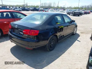 2012 Volkswagen Jetta SE z VIN 3VWDP7AJ2CM351066, wystawiony jako IAAI lot #42091019 z przebiegiem 108 748 mil mil oraz . Historia ofert i sprzedaży dostępna na DreamBid. Obrazek 4.