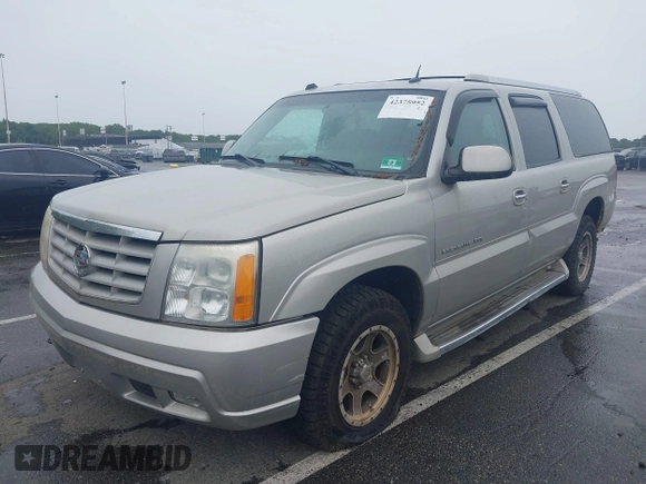 2005 Cadillac Escalade ESV z VIN 3GYFK66NX5G147854, wystawiony jako IAAI lot #42375952 z przebiegiem Nie podano mil oraz . Historia ofert i sprzedaży dostępna na DreamBid. Obrazek 6.