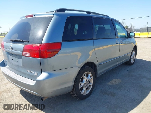 2005 Toyota Sienna LE with VIN 5TDBA23CX5S046446, listed as a IAAI auction lot 42043442 with 227,101 mi miles. Bid and sale history available at carsss.com. Image 4.