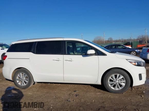 2017 Kia Sedona LX with VIN KNDMB5C15H6315754, listed as a IAAI auction lot 41428668 with 46,023 mi miles. Bid and sale history available at carsss.com. Image 13.