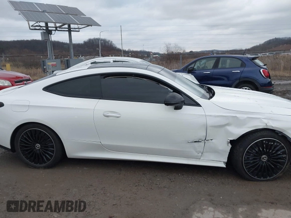 2024 Mercedes-Benz CLE 300 z VIN W1KMJ4HB7RF023870, wystawiony jako IAAI lot #41165727 z przebiegiem 4 831 mil mil oraz . Historia ofert i sprzedaży dostępna na DreamBid. Obrazek 13.