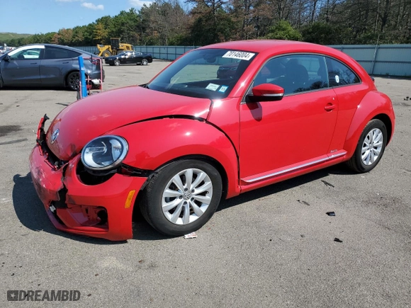 2019 Volkswagen Beetle S with VIN 3VWFD7AT8KM710065, listed as a Copart auction lot 70146004 with 20,774 mi miles and Salvage Title. Bid and sale history available at carsss.com. Image 1.