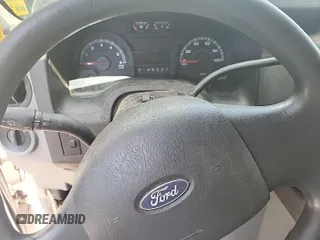 2011 Ford Econoline Cargo Commercial z VIN 1FTNE2EL2BDB32114, wystawiony jako IAAI lot #42774199 z przebiegiem 130 449 mil mil oraz . Historia ofert i sprzedaży dostępna na DreamBid. Obrazek 19.