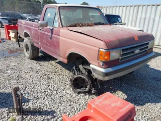 1988 Ford F-150 with VIN 1FTEF14N8JNB51379, listed as a IAAI auction lot 41648852 with 665,957 mi miles. Bid and sale history available at carsss.com. Image 1.