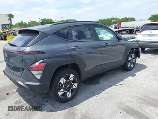 2025 Hyundai Kona SEL with VIN KM8HBCAB2SU211786, listed as a IAAI auction lot 42082953 with 15,686 mi miles and . Bid and sale history available at carsss.com. Image 4.