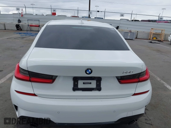 2021 BMW 3 Series 330i z VIN 3MW5R1J04M8C06043, wystawiony jako IAAI lot #42109872 z przebiegiem 62 325 mil mil oraz . Historia ofert i sprzedaży dostępna na DreamBid. Obrazek 16.