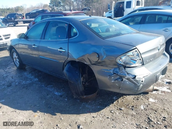 2005 Buick LaCrosse CXS with VIN 2G4WE567651297375, listed as a IAAI auction lot 41284020 with 182,057 mi miles. Bid and sale history available at carsss.com. Image 3.