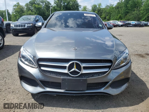 2018 Mercedes-Benz C 300 z VIN WDDWF4KB7JR331370, wystawiony jako Copart lot #60854275 z przebiegiem 103 990 mil mil oraz Czysty tytuł • Clean title. Historia ofert i sprzedaży dostępna na DreamBid. Obrazek 5.