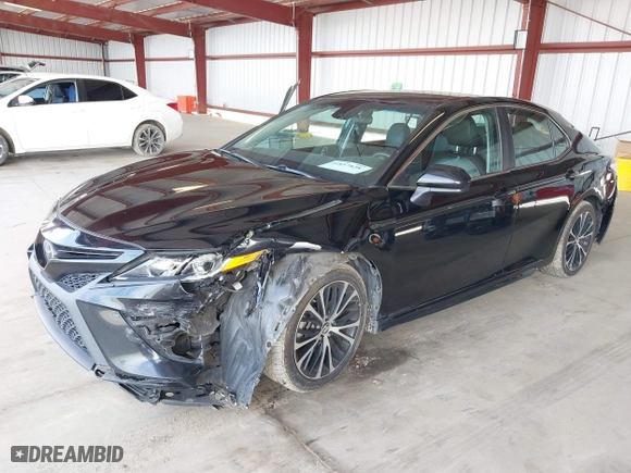 2018 Toyota Camry LE with VIN 4T1B11HK8JU575695, listed as a IAAI auction lot 41857828 with 180,413 mi miles. Bid and sale history available at carsss.com. Image 17.
