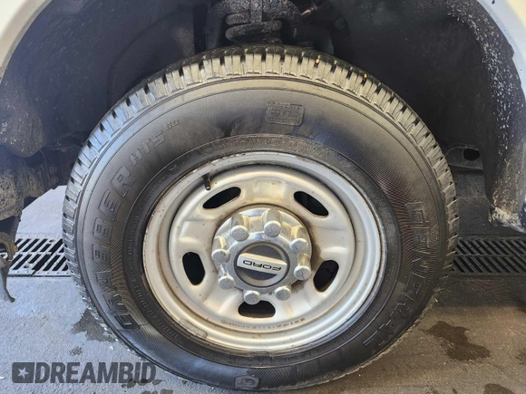 2017 Ford F-250 XL with VIN 1FTBF2A68HEE82088, listed as a IAAI auction lot 42731371 with 144,889 mi miles and . Bid and sale history available at DreamBid. Image 34.