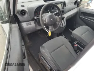 2014 Nissan NV200 S z VIN 3N6CM0KN3EK700375, wystawiony jako Copart lot #57416565 z przebiegiem 67 564 mil mil oraz Szkoda całkowita • Salvage title. Historia ofert i sprzedaży dostępna na DreamBid. Obrazek 8.