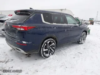 2022 Mitsubishi Outlander SE with VIN JA4J3UA8XNZ085112, listed as a IAAI auction lot 41569434 with 44,049 mi miles. Bid and sale history available at carsss.com. Image 4.