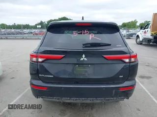 2024 Mitsubishi Outlander SE z VIN JA4J4VA86RZ039124, wystawiony jako IAAI lot #42374808 z przebiegiem 38 484 mil mil oraz . Historia ofert i sprzedaży dostępna na DreamBid. Obrazek 16.