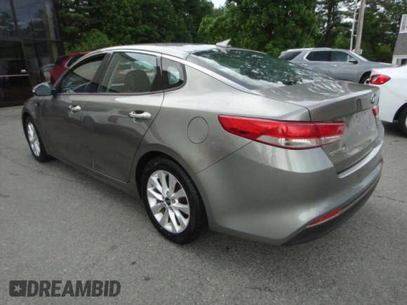 2017 Kia Optima EX with VIN 5XXGU4L39HG177348, listed as a Copart auction lot 60940355 with 28,500 mi miles and Clean title. Bid and sale history available at DreamBid. Image 3.