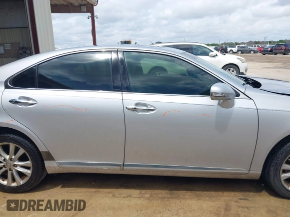 2012 Lexus ES with VIN JTHBK1EG0C2511780, listed as a IAAI auction lot 41906539 with 211,308 mi miles. Bid and sale history available at carsss.com. Image 14.
